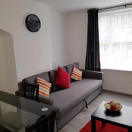 Apartment Barnfield Place
