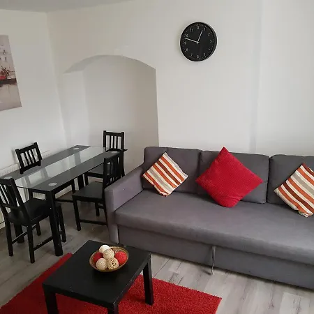 Apartment Barnfield Place