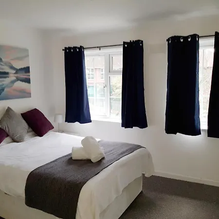 Barnfield Place Appartement *