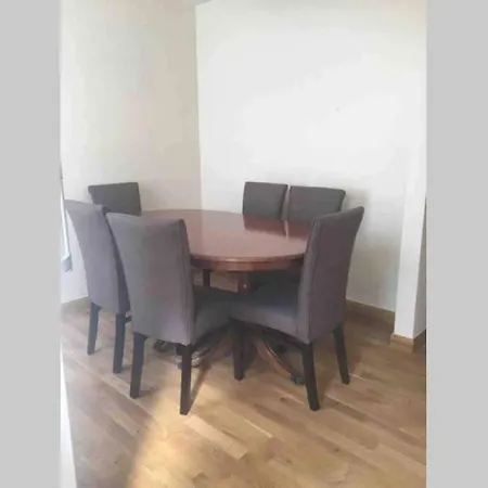 Apartment F4 Modern Double *