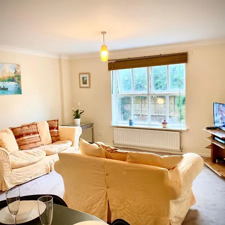 Heathrow House Northolt (Greater London)