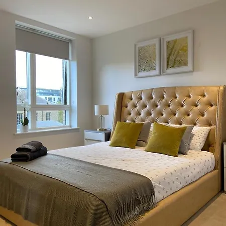 Blissful One Bed Near The River * Kew