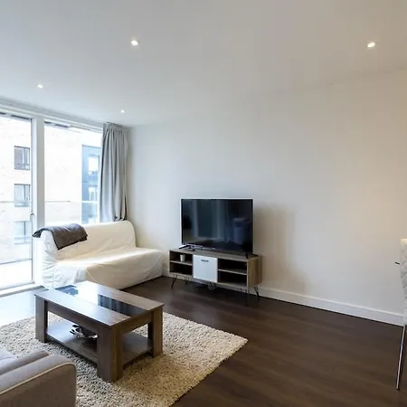 Apartment Blissful One Bed Near The River Kew