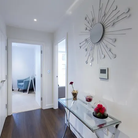 Blissful One Bed Near The River Apartment *