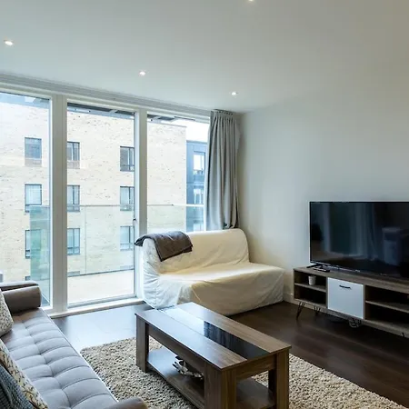 Blissful One Bed Near The River * Kew