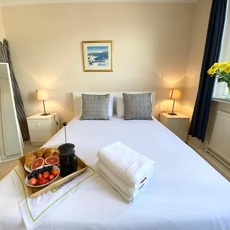 Apartment Victoria And Buckingham Palace