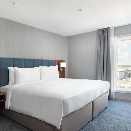 Hilton Garden London Heathrow Terminal 2 And 3