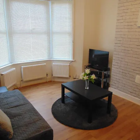 Ceres 3* Plumstead (Greater London)