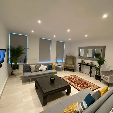 Kings Road With En-suite Bath