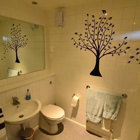 Modern 1 Bed Flat, Appartamento Londra