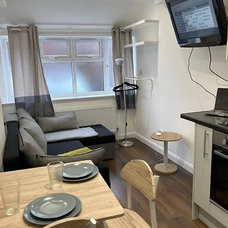 Small Cosy In Plaistow. East Apartment *