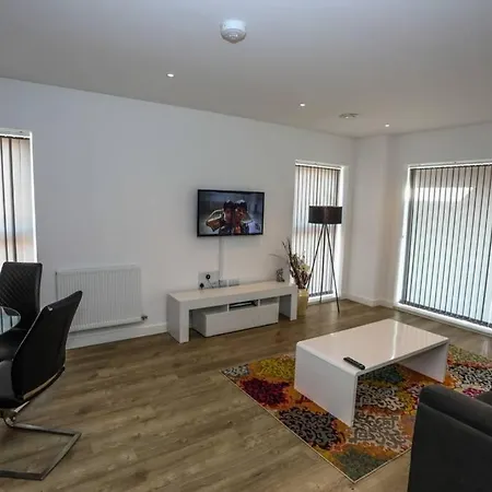 Exquisite One Bed Apartment *