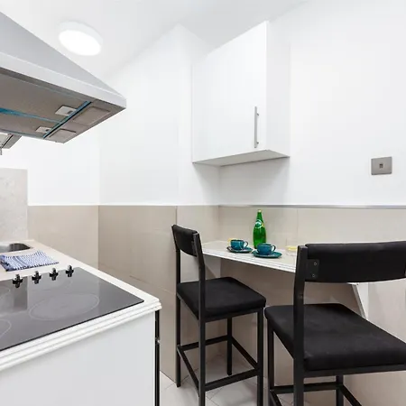 Argyle 3* London