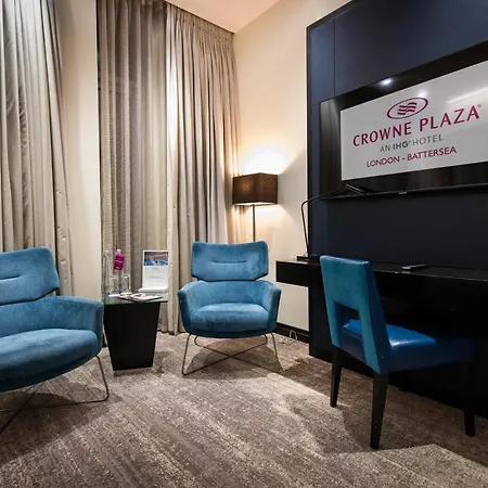 Hotel Crowne Plaza Battersea 4*