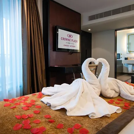 Crowne Plaza Battersea Hotel London
