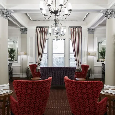 The Grand At Trafalgar Square Hotel