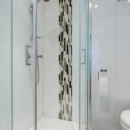 Admiral At Park Avenue 3* London