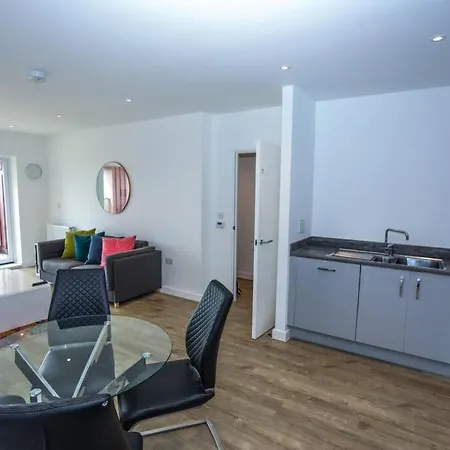 Exquisite One Bed *