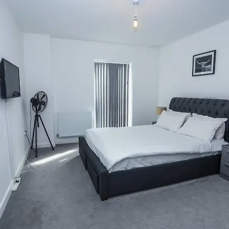 Exquisite One Bed Apartment