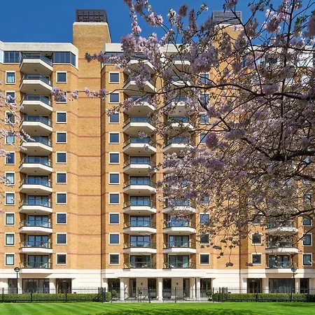 Cheval Gloucester Park At Kensington