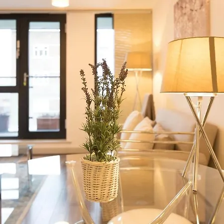 Beautiful 2 Bedroom In Borough Apartment London
