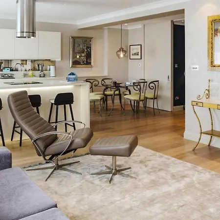 Apartment Beautiful 2 Bedroom 2 Bath Flat In South Kensington *