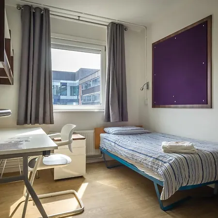 Lse Carr-saunders Hall