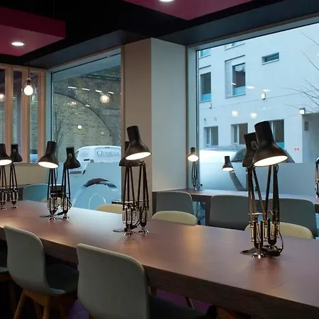 Chic And At Chapter South Bank In Apartment London