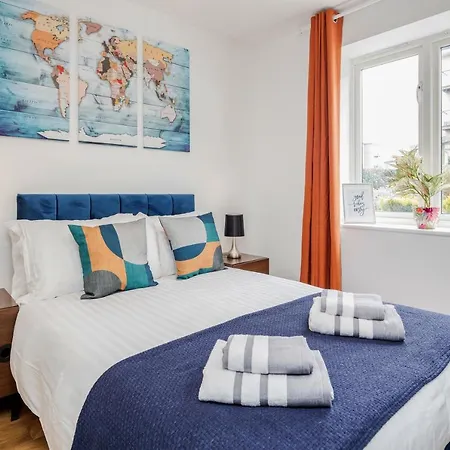 Apartment King Bed Manhattan Close To London Heathrow