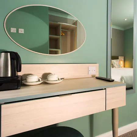Caring 3* London