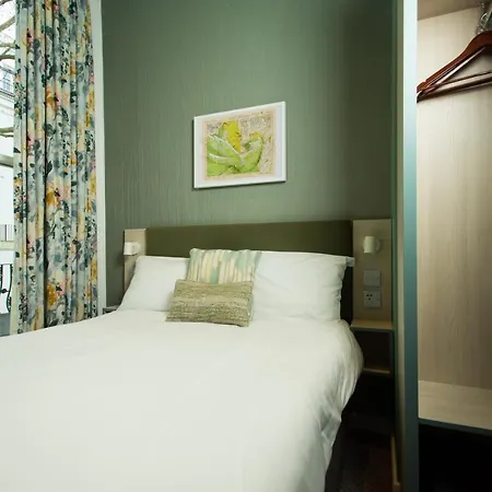 Hotel Caring London