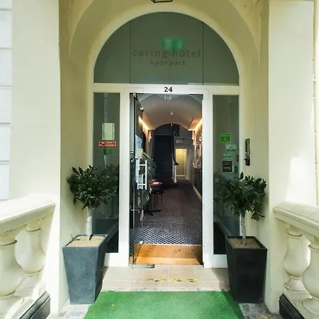 Hotel Caring 3*