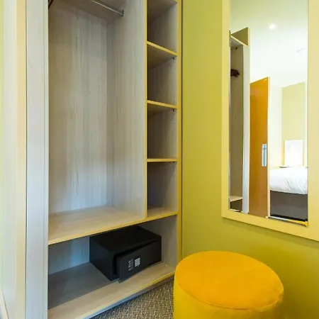 Caring 3* London