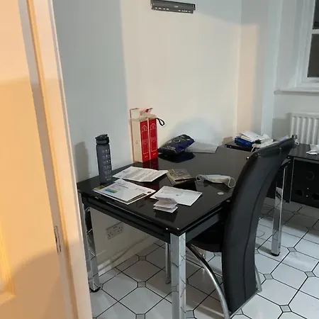 Private Guest Room Homestay Hillingdon