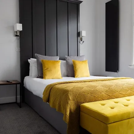 The Kingston 1 Hotel
