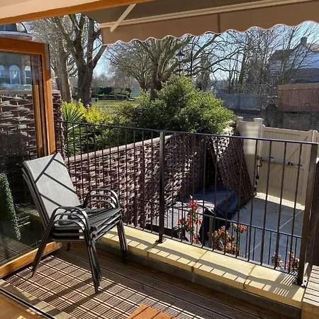 Luxury 2 Bed With Sw Facing Terrace London