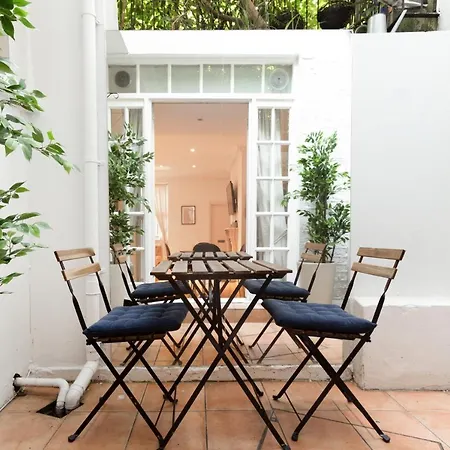 Spacious 1 Bed Sloane Square Apartment
