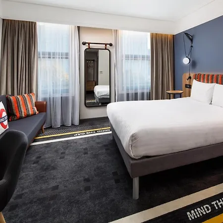 Hotel Ibis Styles Gloucester Road 3*