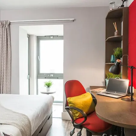Appartement Stunning At Dashwood In For Students Only