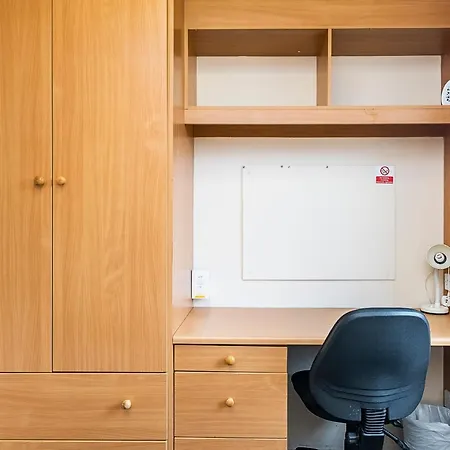 Guest house Private In Colindale - Sk The Hyde