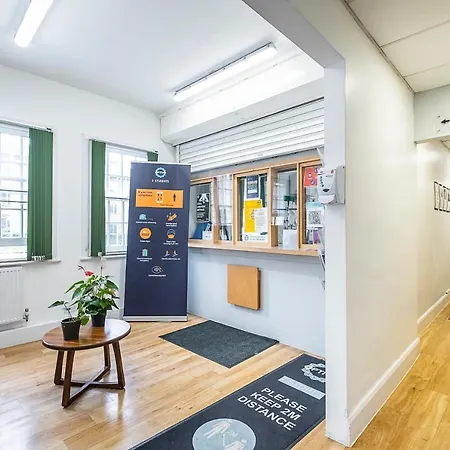 Private In Colindale - Sk Guest house
