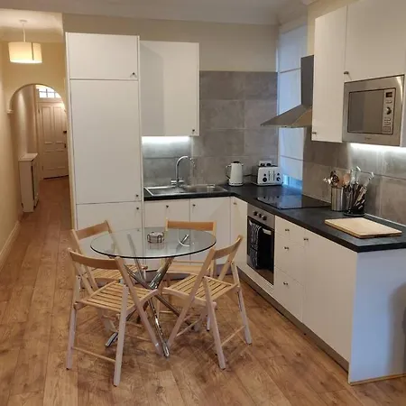 Battersea 3-bedroom With Patio Garden * London