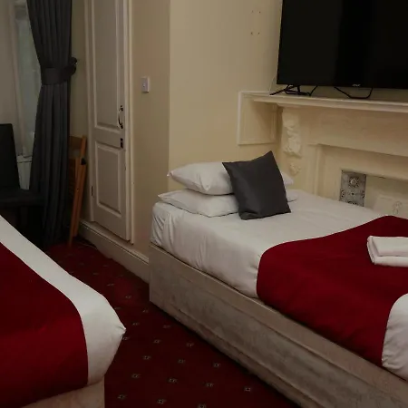 Arran House 3*