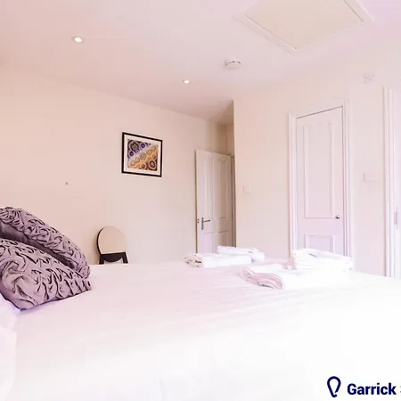 Stayo Covent Garden Apartment London