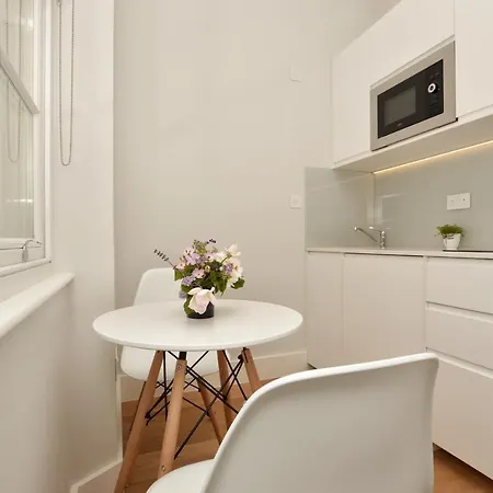 Ξενοδοχείο με διαμερίσματα The Portobello Serviced By Stayprime 3*