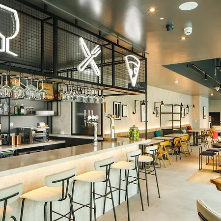 فندق Ibis London Point 3*