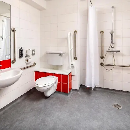 Ibis Budget London Heathrow Terminal 5 3* Hillingdon