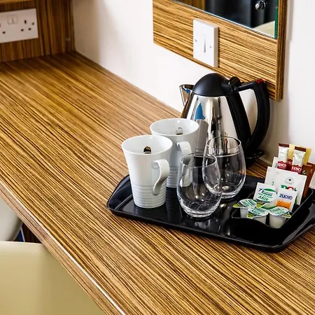 Ibis Budget London Heathrow Terminal 5 Hotel 3*