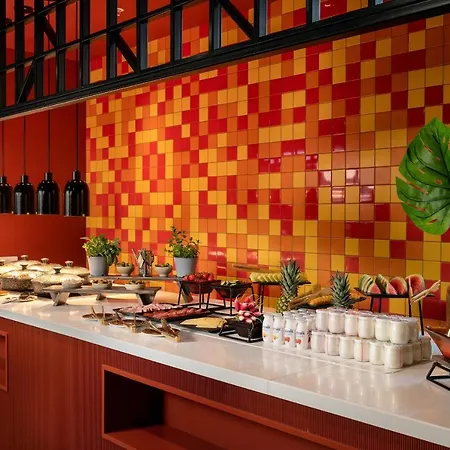 Hyatt Place East Hotel 4*