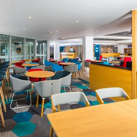 Hotel Holiday Express London-hammersmith By Ihg 3*